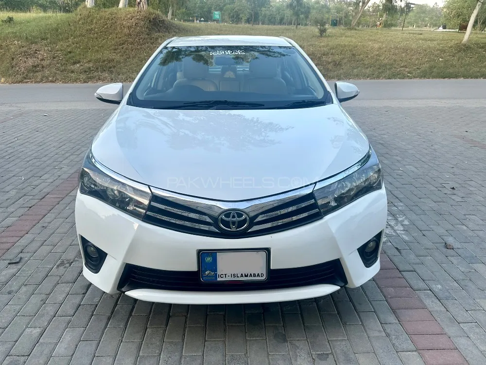 Toyota Corolla 2015 for Sale in Islamabad Image-1