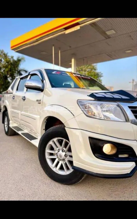 Toyota Hilux 2015 for Sale in Arifwala Image-1