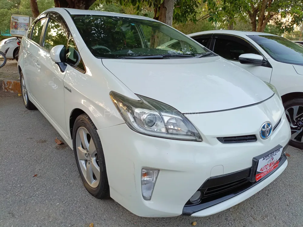 Toyota Prius 2012 for sale in Islamabad