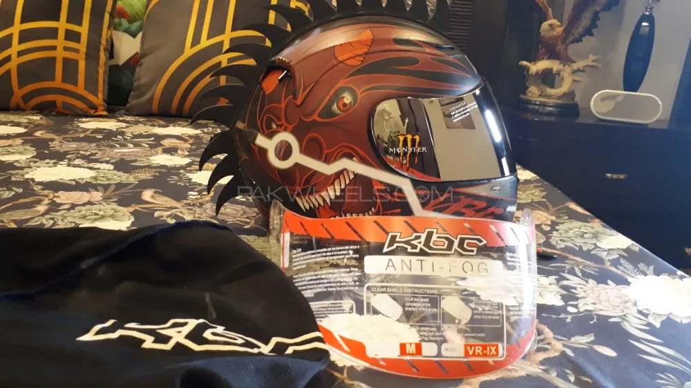 KBC UK Helmet Image-1