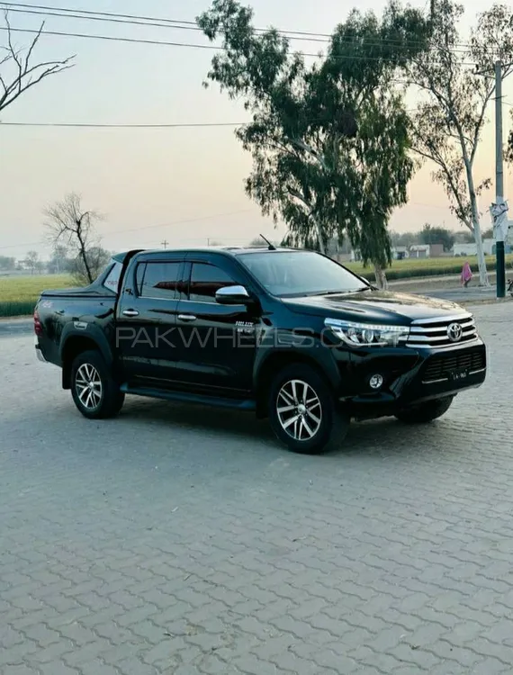 Toyota Hilux 2021 for Sale in Jahaniya Image-1