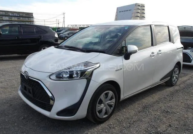 Toyota Sienta 2019 for Sale in Lahore Image-1