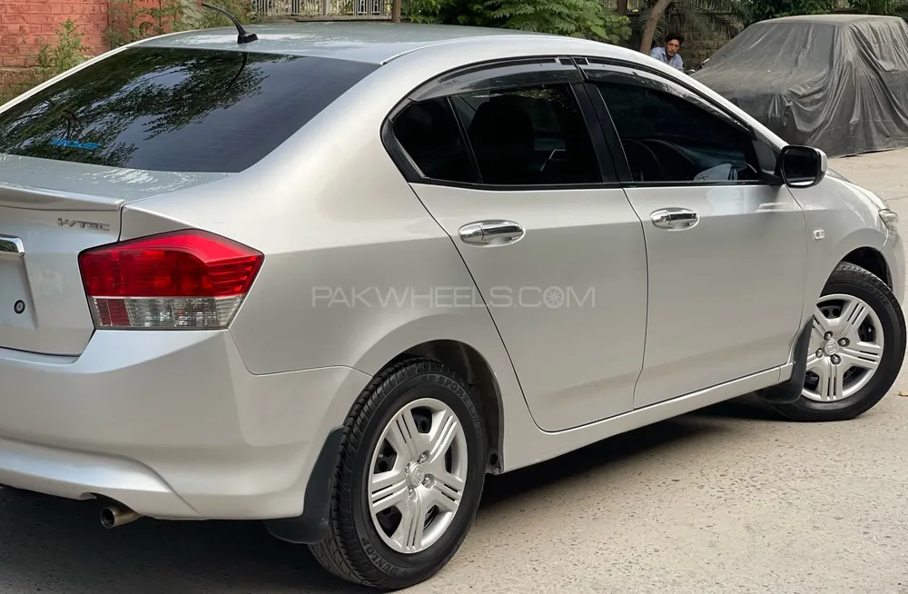 Honda City 2010 for Sale in Islamabad Image-1