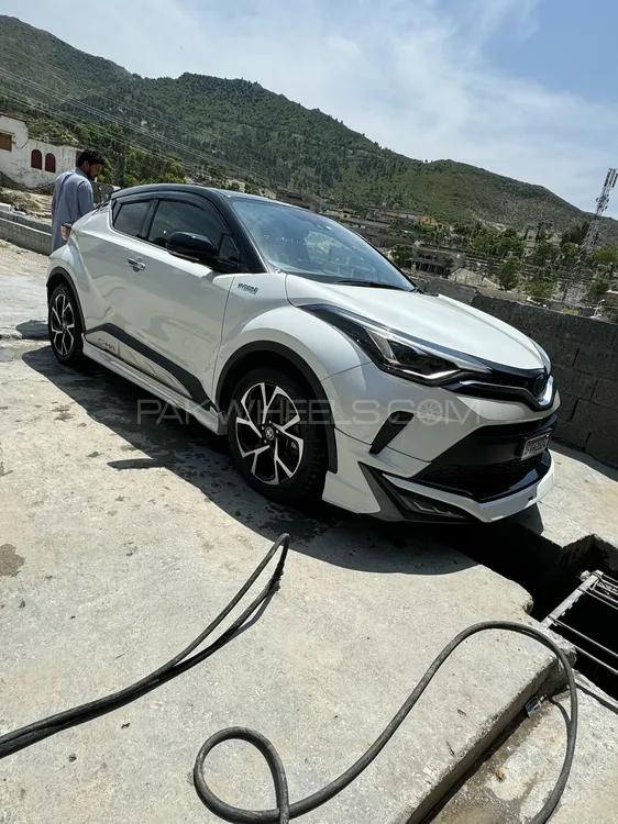 Toyota C-HR 2020 for Sale in Islamabad Image-1