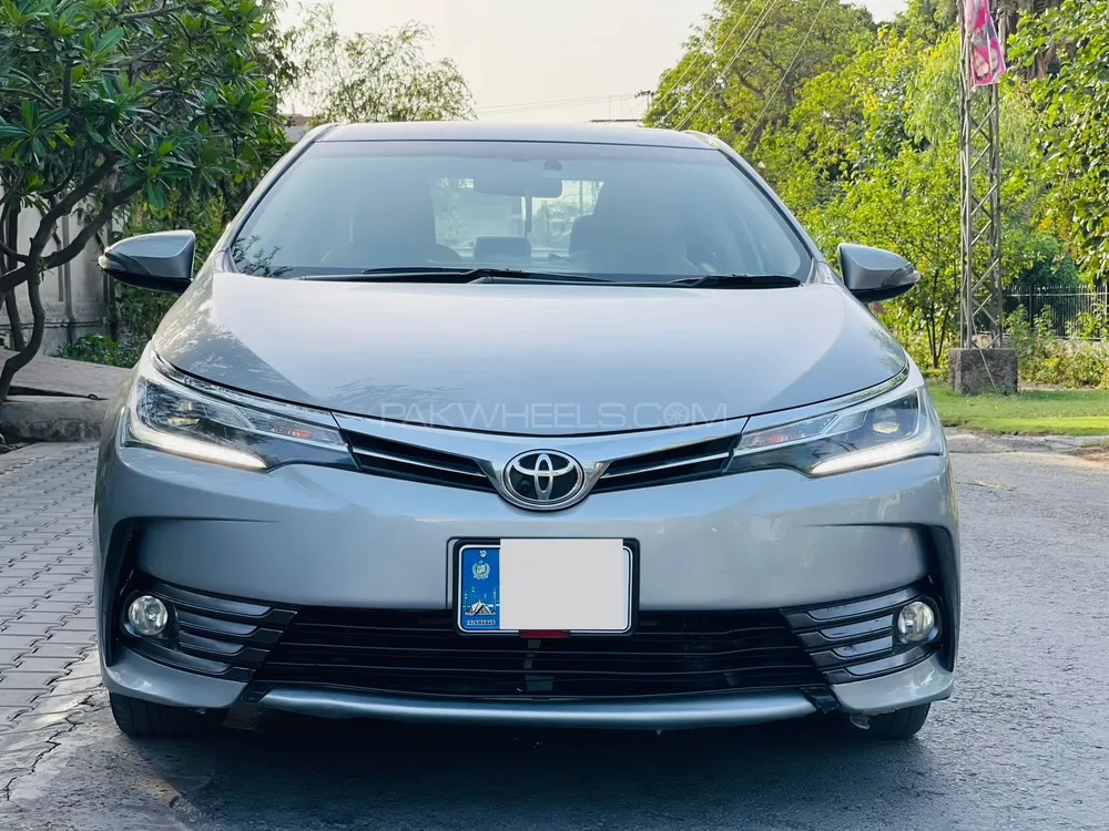 Toyota Corolla 2018 for Sale in Faisalabad Image-1