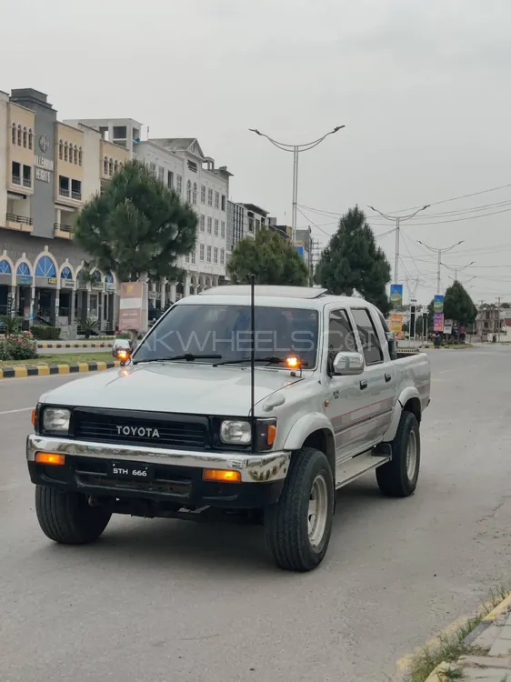 Toyota Hilux 1994 for Sale in Abbottabad Image-1