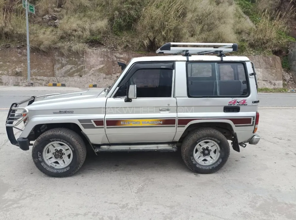Toyota Land Cruiser 1987 for sale in Muzaffarabad
