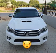 Toyota Hilux Revo V Automatic 2.8 2018 for Sale