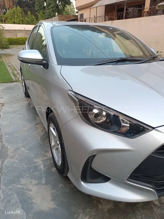 ٹویوٹا Yaris Hatchback 2021 for Sale in سیالکوٹ Image-1