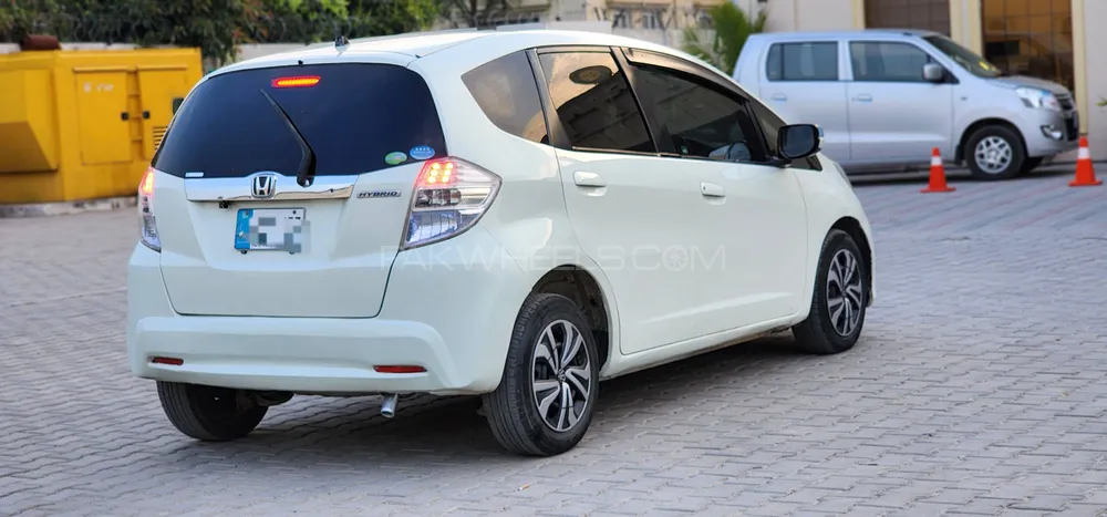 Honda Fit 2010 for Sale in Islamabad Image-1