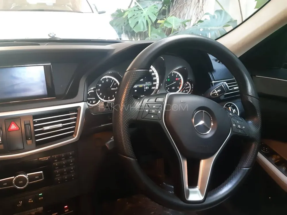 Mercedes Benz E Class 2013 for Sale in Islamabad Image-1