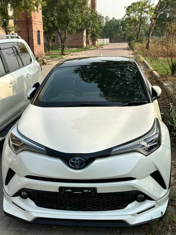 Toyota C-HR 2018 for Sale in Lahore Image-1