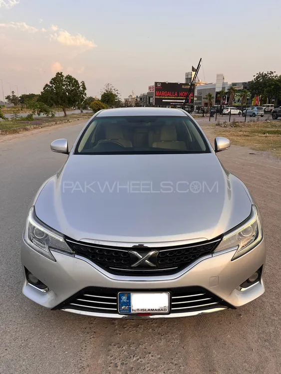 Toyota Mark X 2014 for Sale in Islamabad Image-1