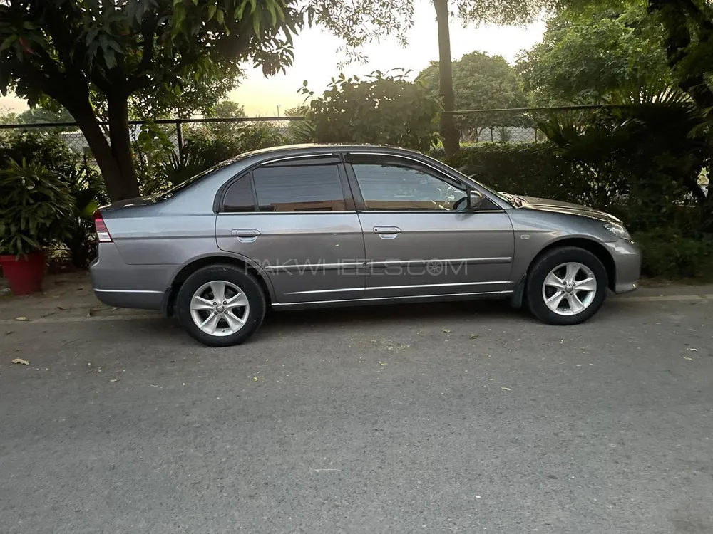 Honda Civic 2005 for Sale in Lahore Image-1