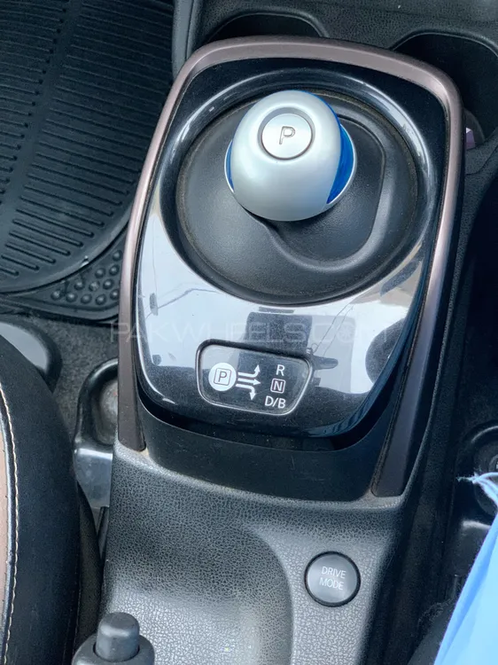 Nissan Note 2018 for Sale in Lahore Nissan Note 2018 for Sale in Lahore Image-17