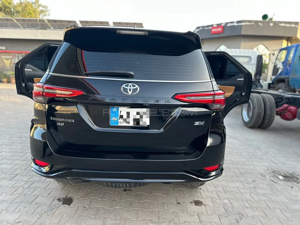 Toyota Fortuner 2021 for sale in Sheikhupura