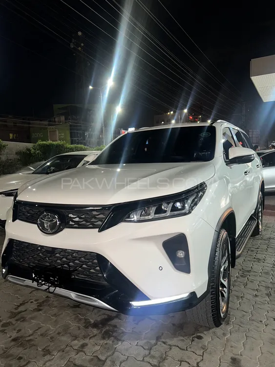 Toyota Fortuner 2022 for Sale in Peshawar Image-1