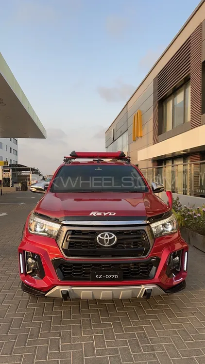 Toyota Hilux 2015 for sale in Karachi