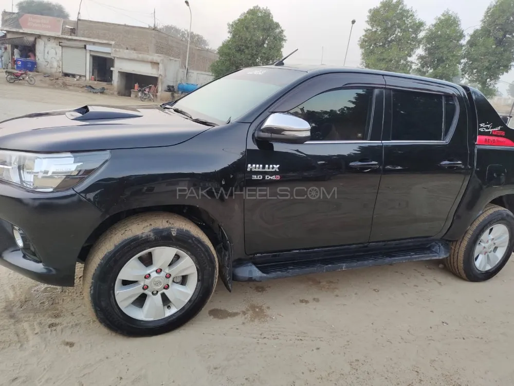 Toyota Hilux 2018 for Sale in Sukkur Image-1