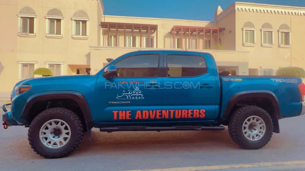 Toyota Tacoma 2016 for Sale in Lahore Image-1