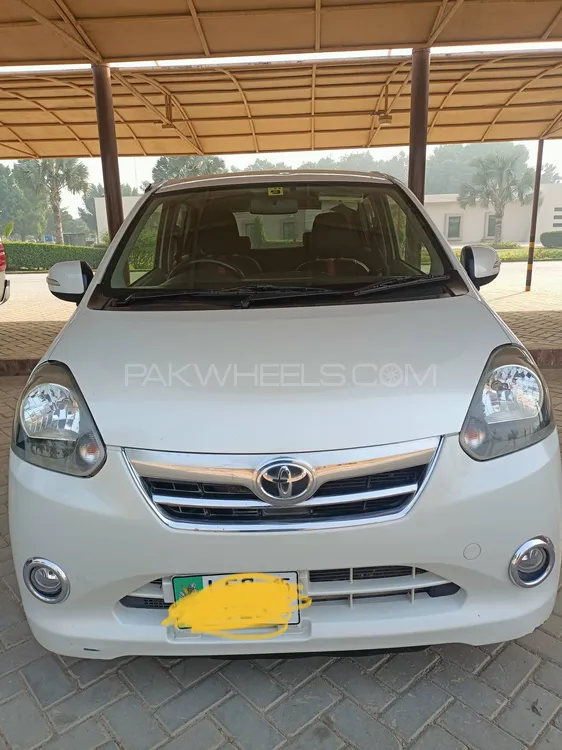 Toyota Pixis Epoch 2012 for Sale in Rahim Yar Khan Image-1