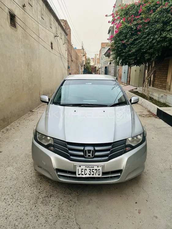 Honda City 1.3 i-VTEC 2010 for sale in Faisalabad | PakWheels