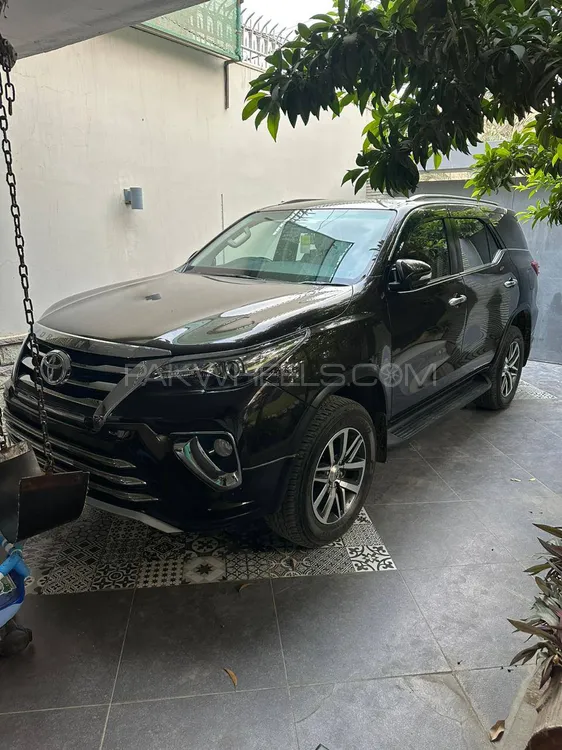 Toyota Fortuner 2018 for Sale in Karachi Image-1