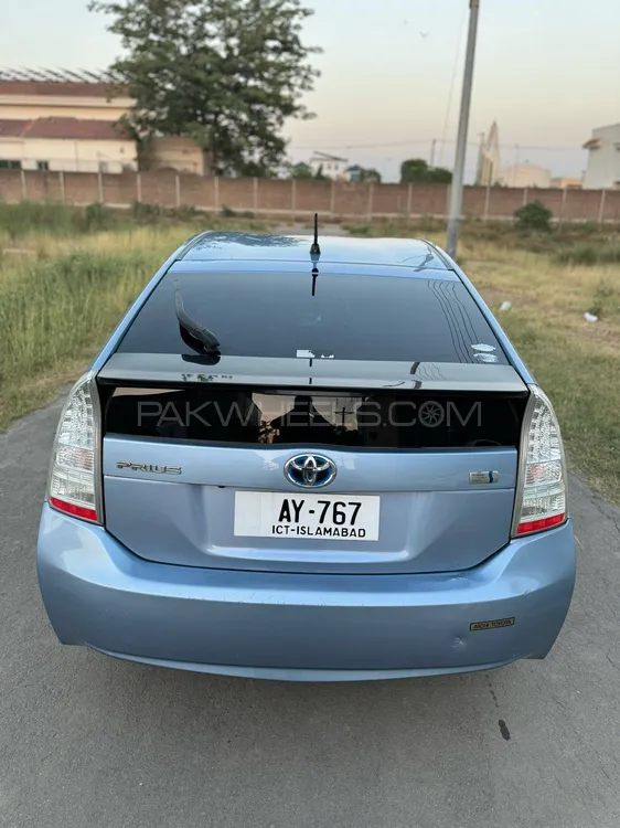 Toyota Prius 2011 for sale in Gujranwala