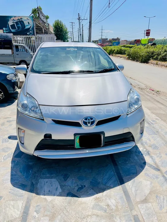 Toyota Prius 2012 for Sale in Peshawar Image-1