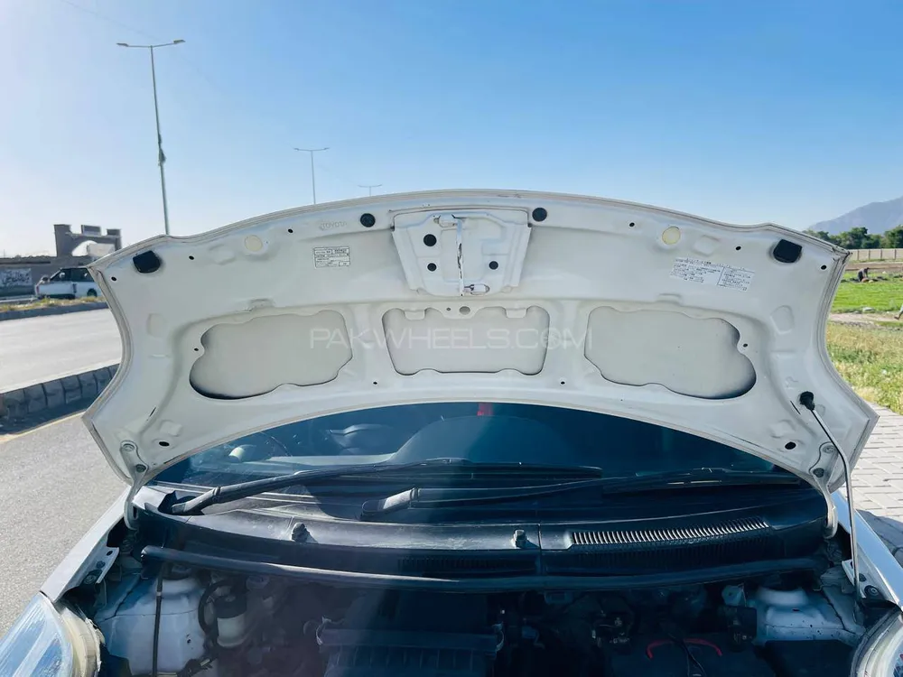 Toyota Vitz 2005 for Sale in Quetta Toyota Vitz 2005 for Sale in Quetta Image-10