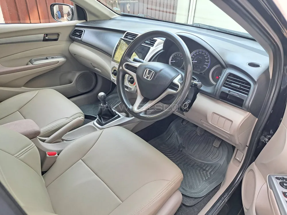 Honda City 2015 for Sale in Lahore Honda City 2015 for Sale in Lahore Image-10