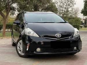 Toyota Prius Alpha 2012 for Sale