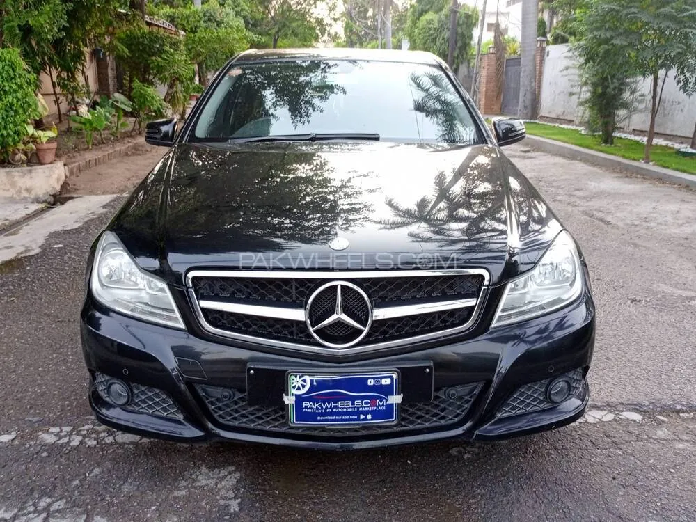 Mercedes Benz C Class 2011 for Sale in Lahore Image-1