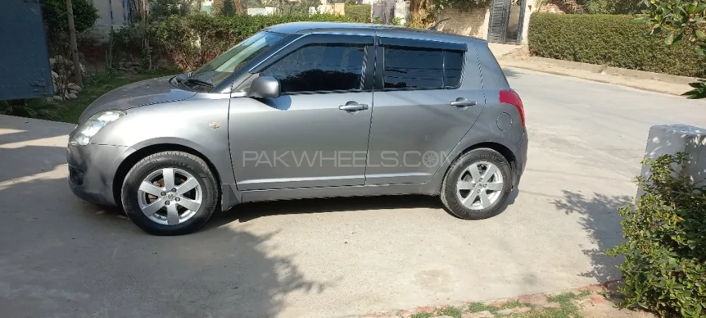 Suzuki Swift 2012 for sale in Rahim Yar Khan