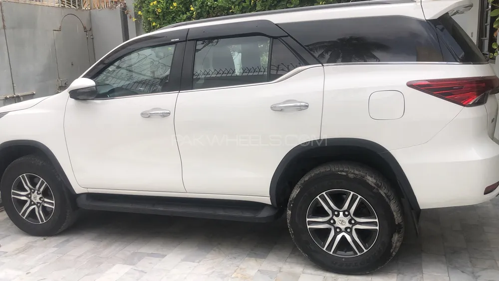 Toyota Fortuner 2021 for sale in Karachi