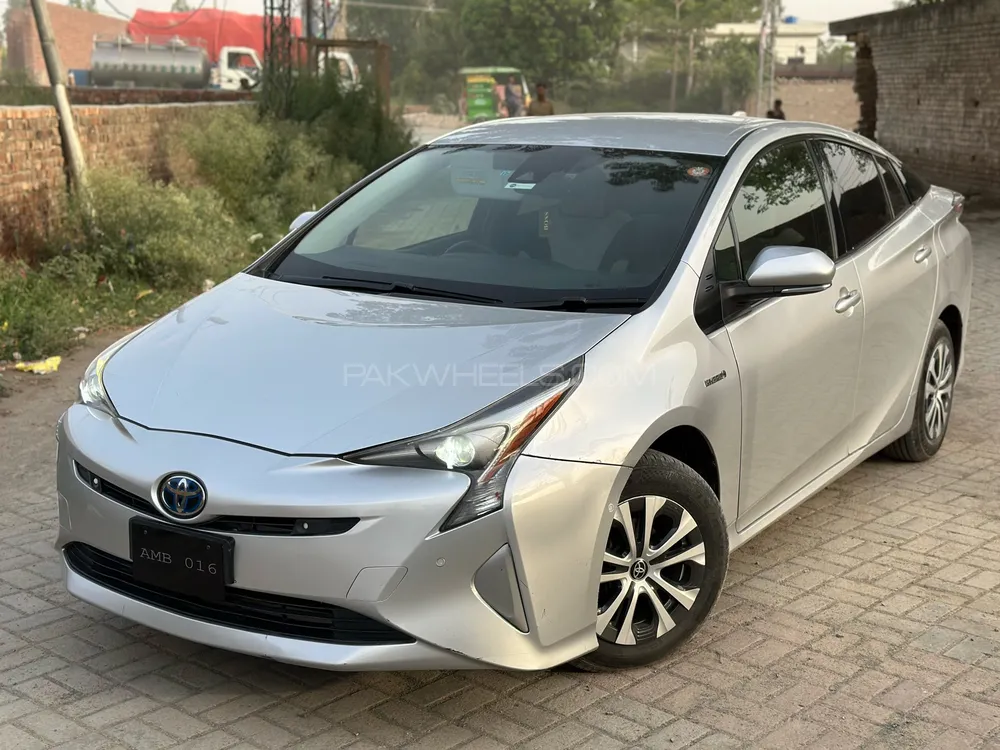 Toyota Prius 2016 for sale in Hafizabad