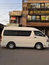 Toyota Hiace 2013 for Sale