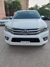 Toyota Hilux 4x4 Double Cab Standard 2020 for Sale