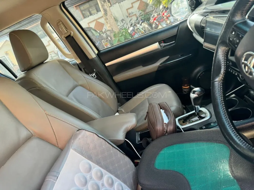 Toyota Hilux 2020 for sale in Jhelum