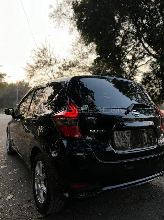 Nissan Note 2018 for Sale in Gujranwala Image-1