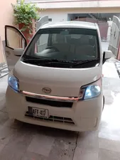 Daihatsu Move Custom L 2014 for Sale