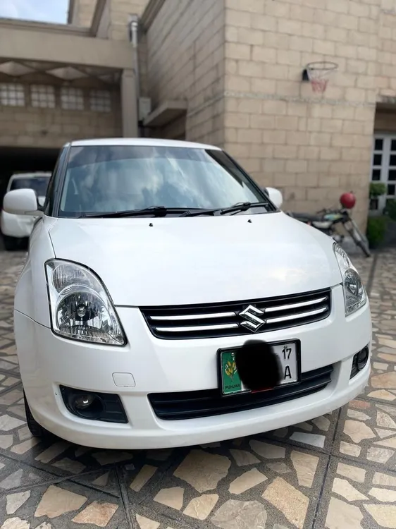 Suzuki Swift DLX 1.3 Navigation 2017 for sale in Lahore | PakWheels