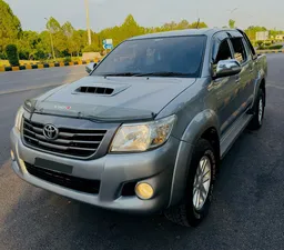 Toyota Hilux D-4D 2013 for Sale