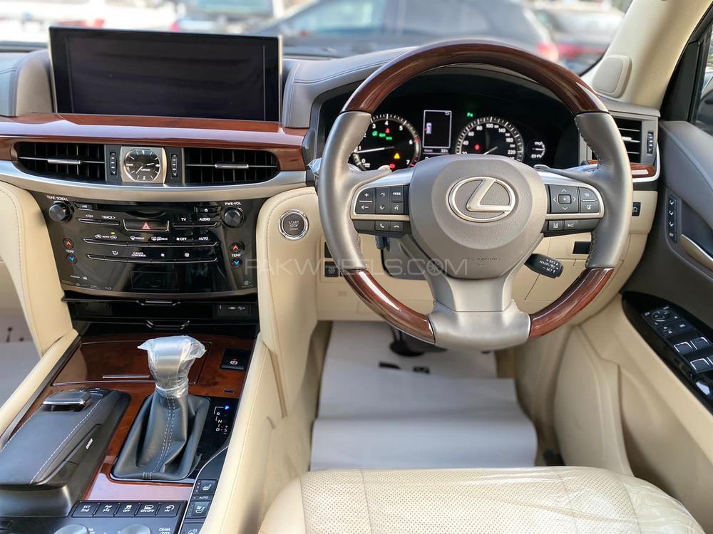 Make: Lexus Lx 570
Model: 2018
Mileage: 14,000 Km

*Cool box
*Back auto door
*Rear entertainment 
*Mark levinson sound system 
*Heating/Cooling seats
*Heads up Display 
*Original tv + 4 cameras
*Sunroof
*Radar
*7 seater

Calling and Visiting Hours

Monday to Saturday

11:00 AM to 7:00 PM