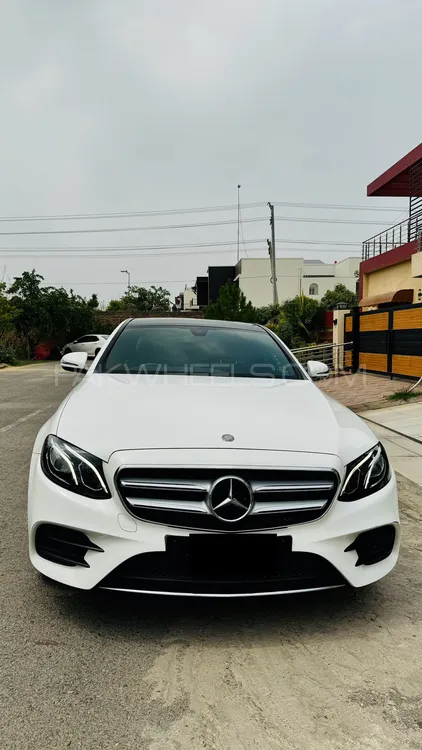 Mercedes Benz E Class 2017 for Sale in Sialkot Image-1