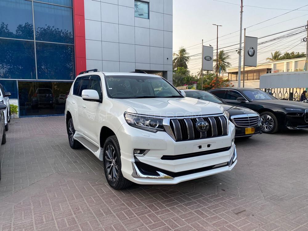 Toyota Prado Tx.L 
Model: 2018
Mileage: 19,000 Km
Unregistered

*Original Tv + 4 cameras
*Electric Powered Seats
*Heating/ Cooling Seats
*7 Seater
*Beige Room
*Sunroof

Calling and Visiting Hours

Monday to Saturday 

11:00 AM to 7:00 PM