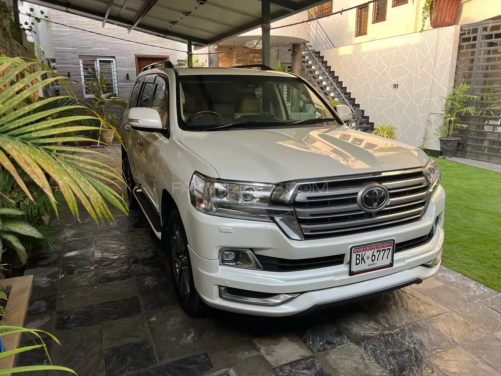 Toyota Land Cruiser 2015 for Sale in Karachi Toyota Land Cruiser 2015 for Sale in Karachi Image-6