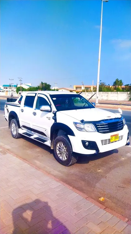 Toyota Hilux Vigo Champ GX 2015 for sale in Karachi | PakWheels