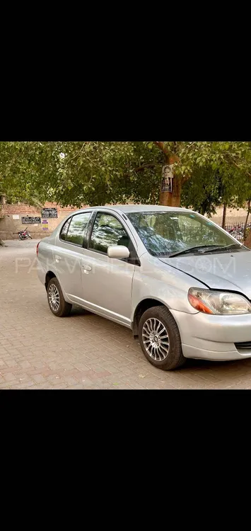 Toyota Platz 2001 for sale in Lahore