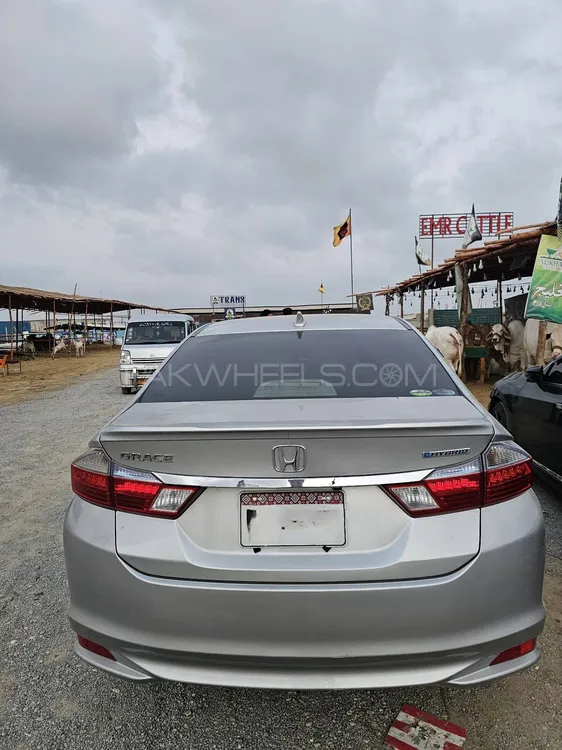 Honda Grace Hybrid 2015 for sale in Karachi